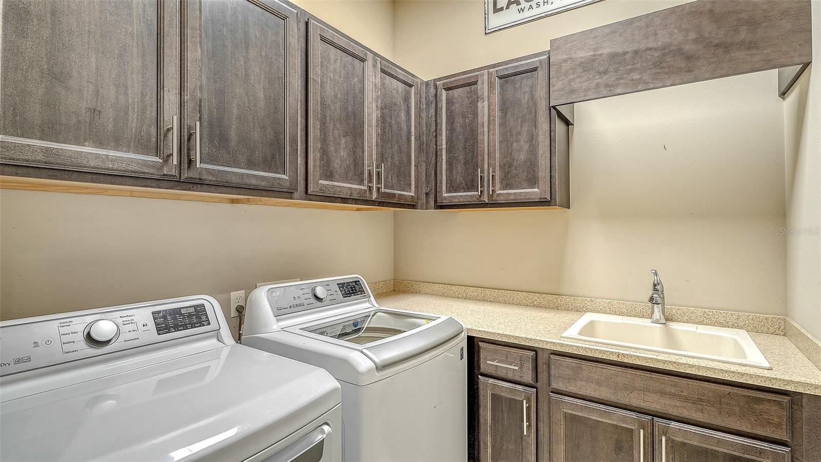 Image 31 of 87 For 318 Ragdoll Run