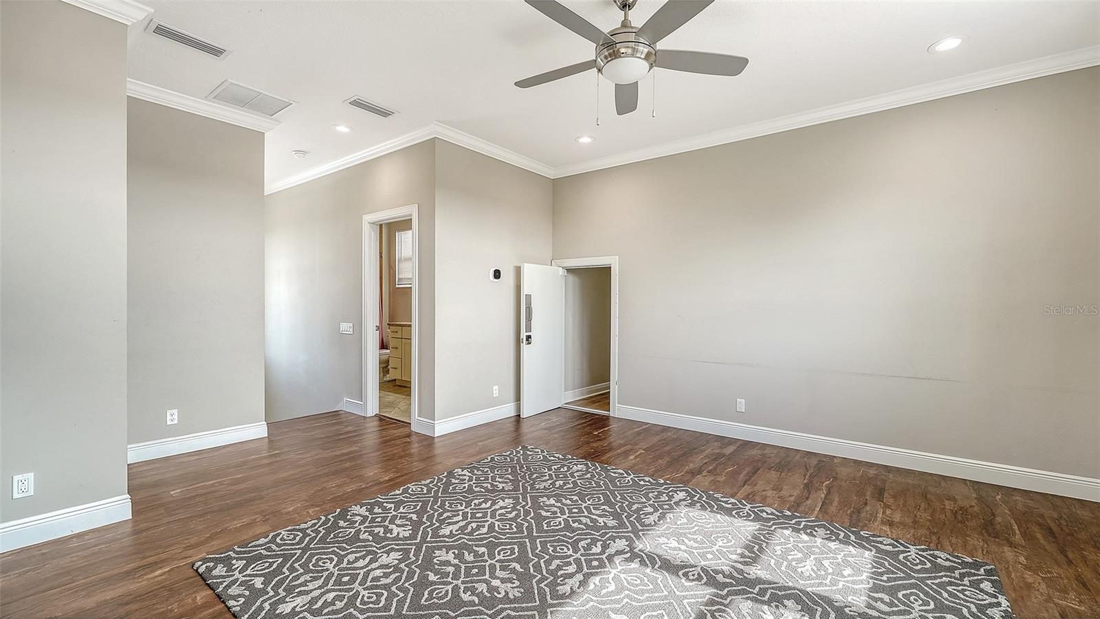 Image 42 of 87 For 318 Ragdoll Run