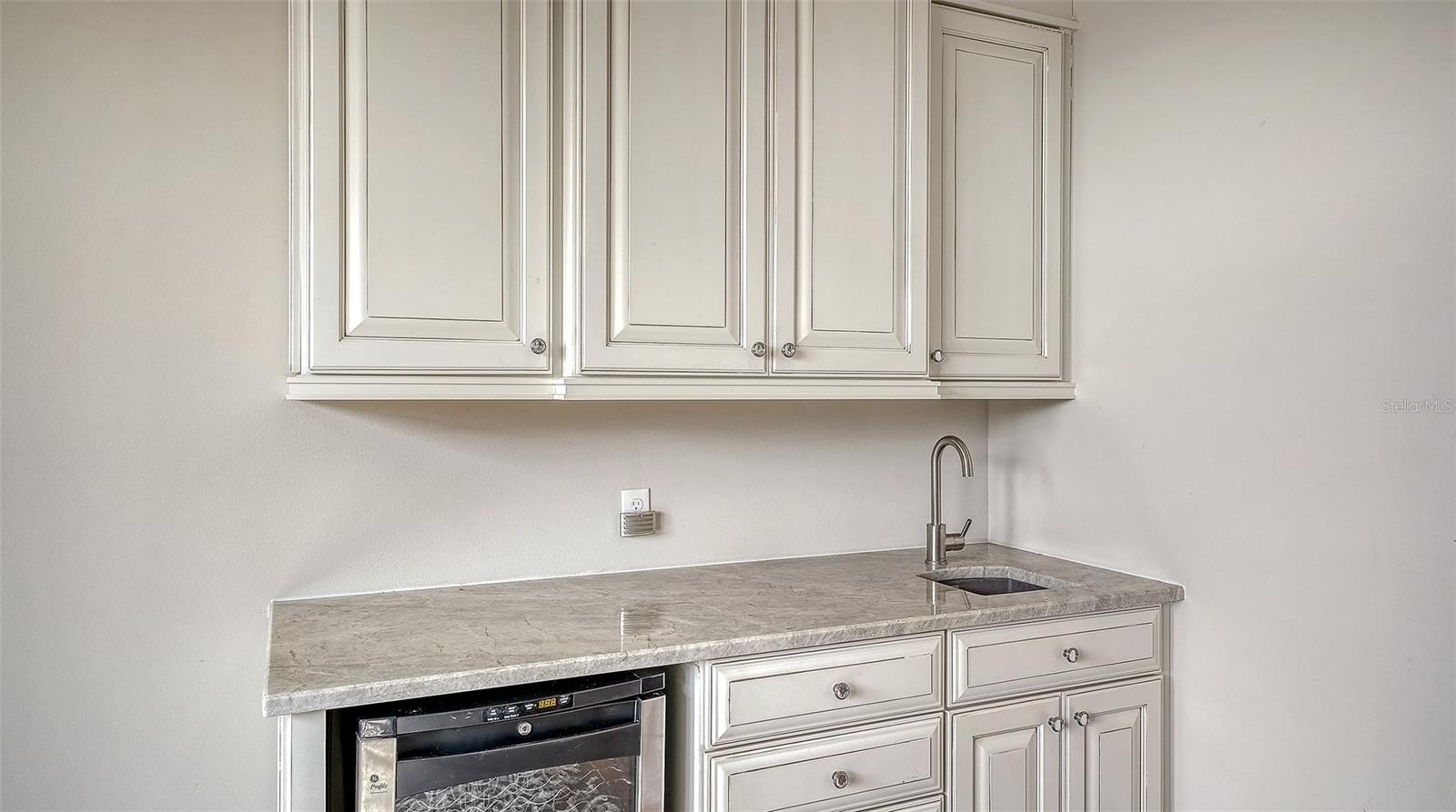 Image 43 of 87 For 318 Ragdoll Run