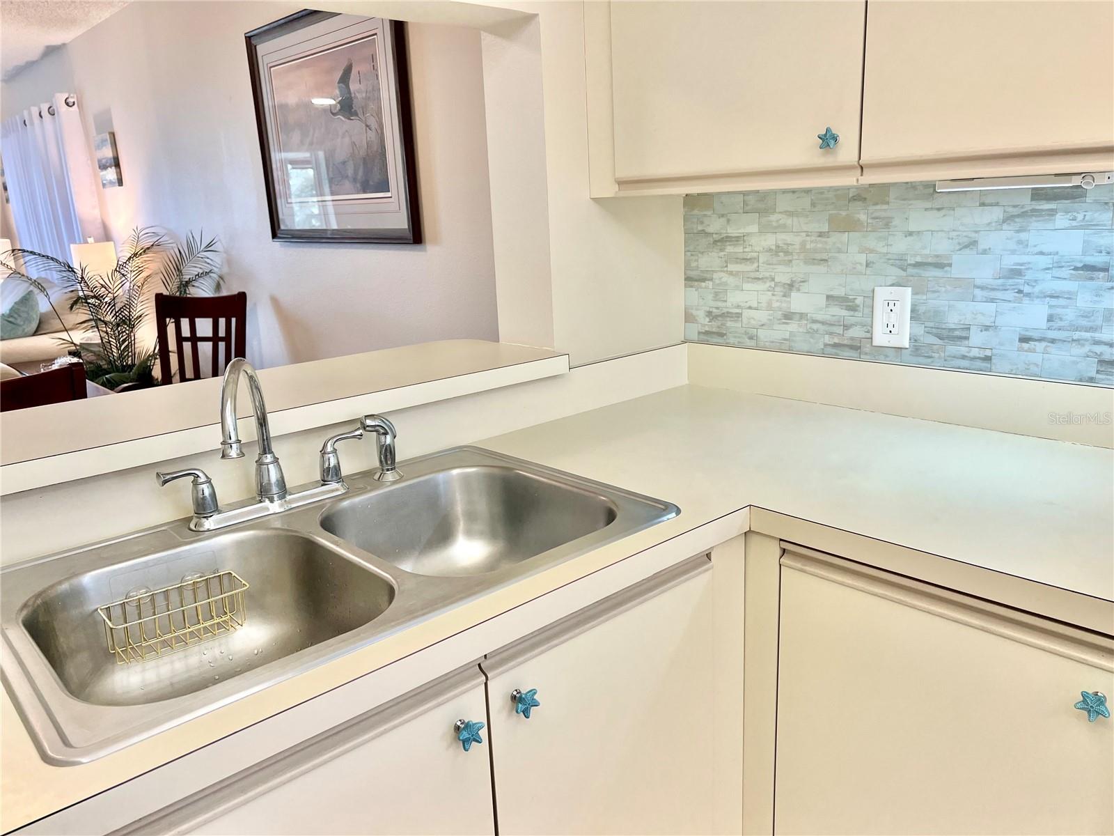 Image 11 of 46 For 6501 Stone River Road 203