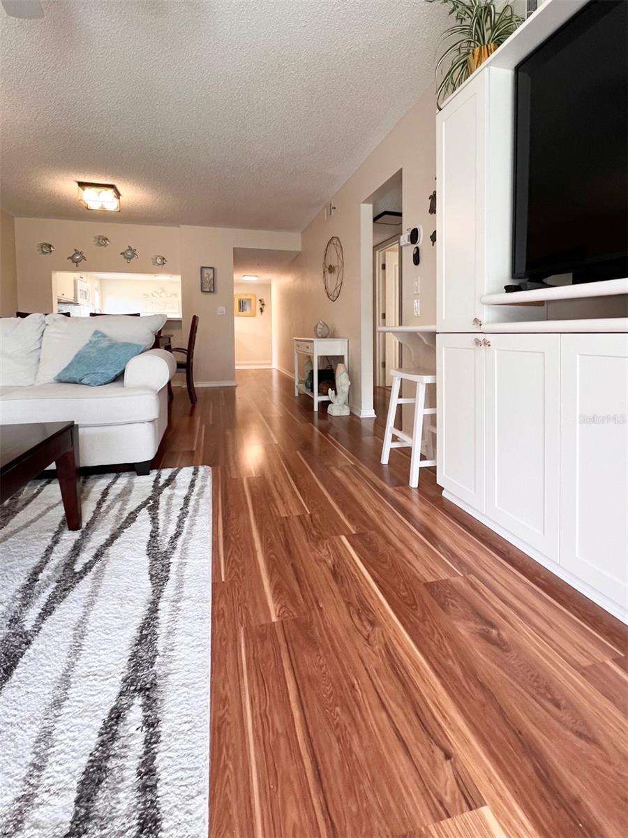 Image 8 of 46 For 6501 Stone River Road 203