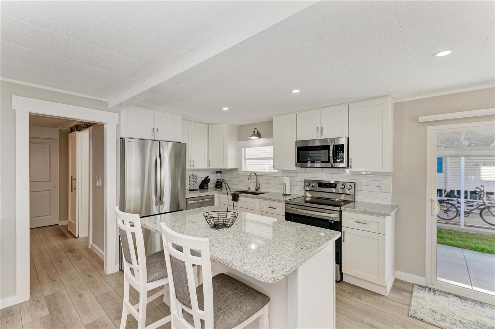 Image 15 of 49 For 10315 Cortez Road W 6-1