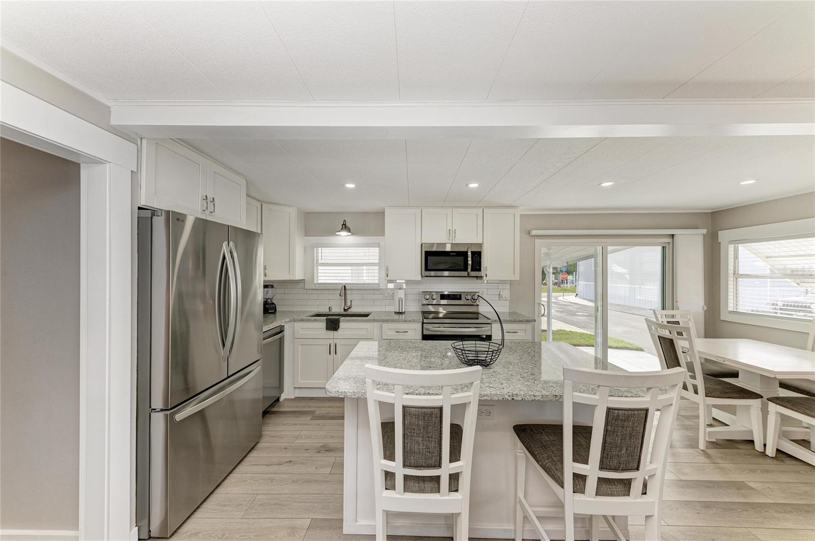 Image 16 of 49 For 10315 Cortez Road W 6-1