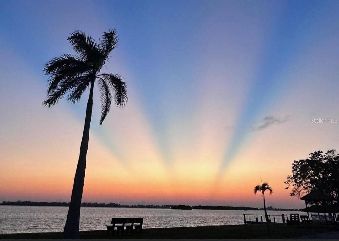 Image 2 of 49 For 10315 Cortez Road W 6-1