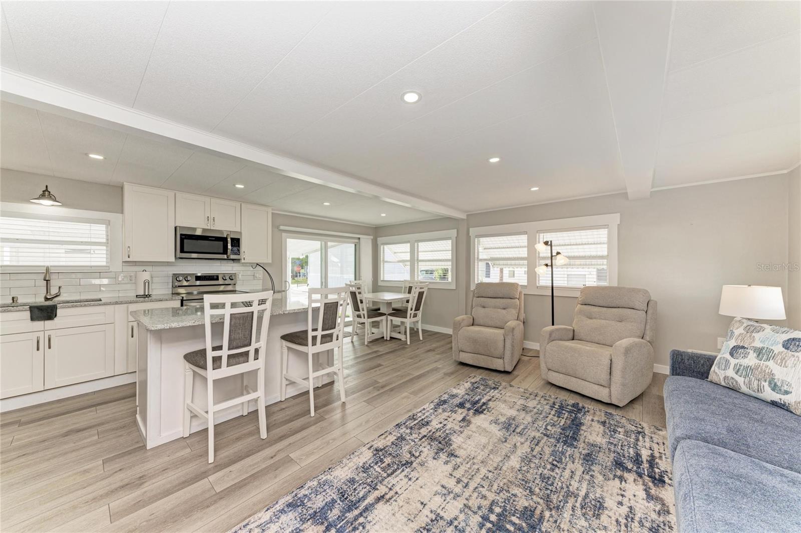 Image 22 of 49 For 10315 Cortez Road W 6-1