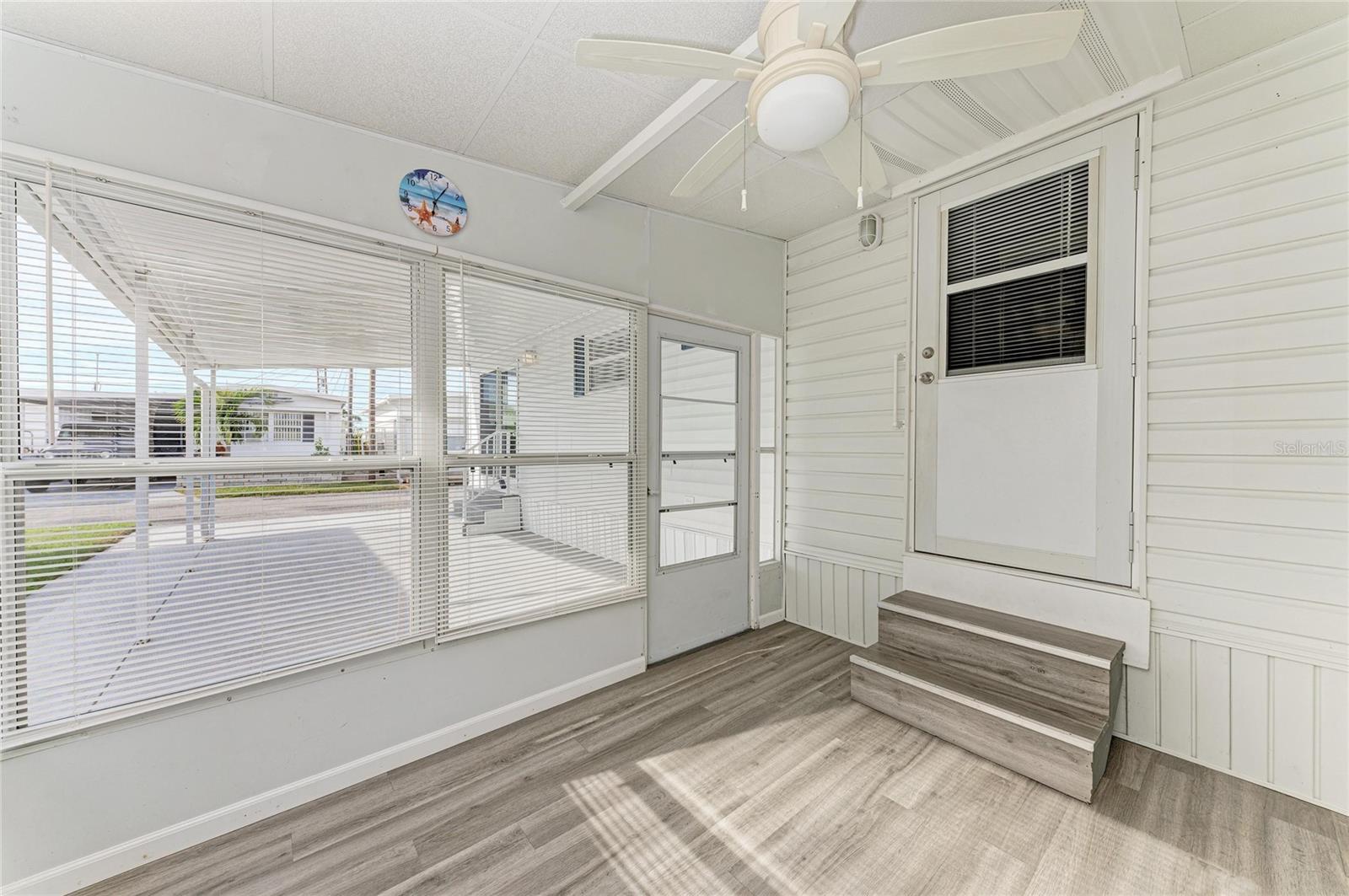 Image 32 of 49 For 10315 Cortez Road W 6-1