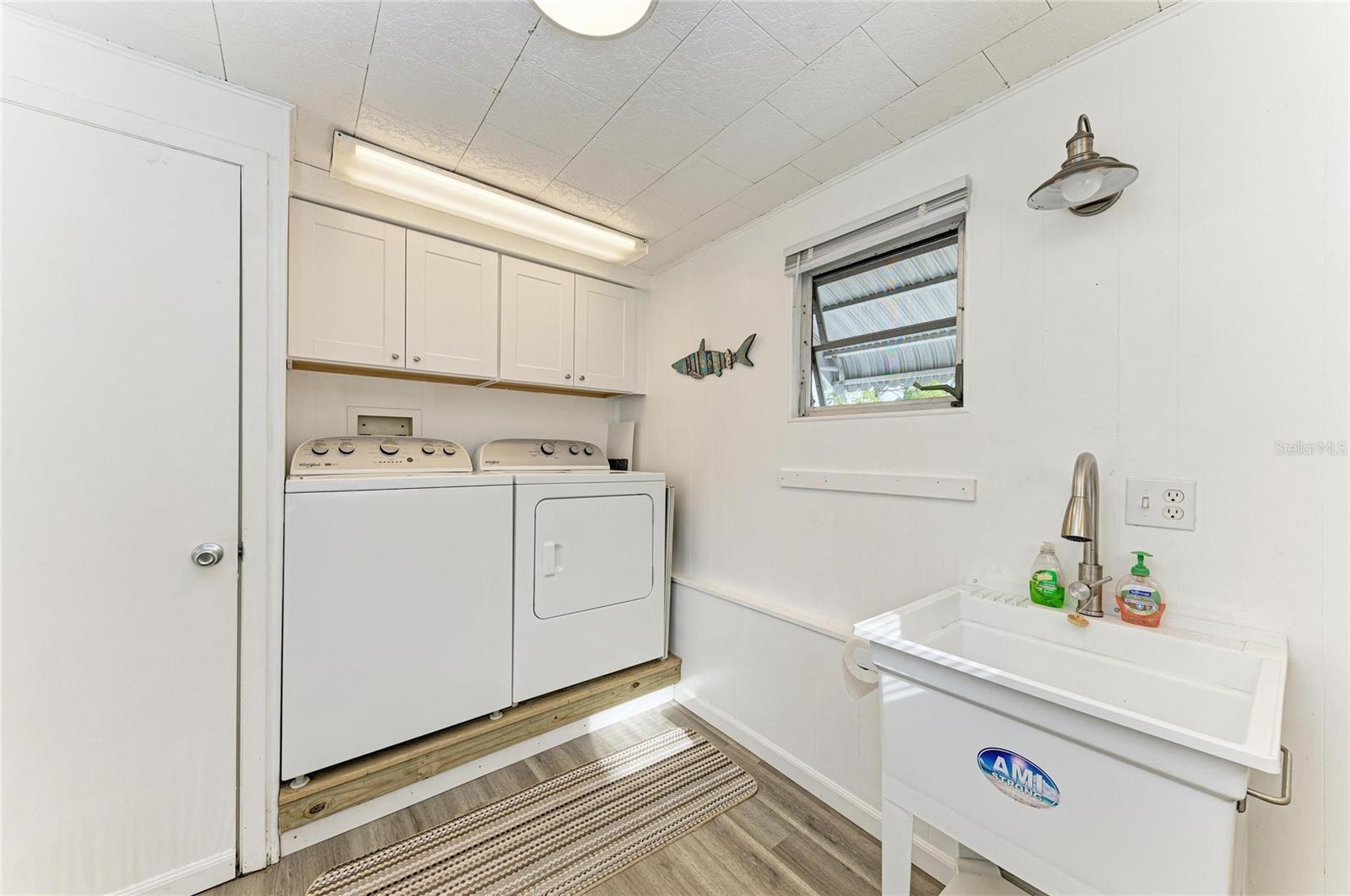 Image 34 of 49 For 10315 Cortez Road W 6-1