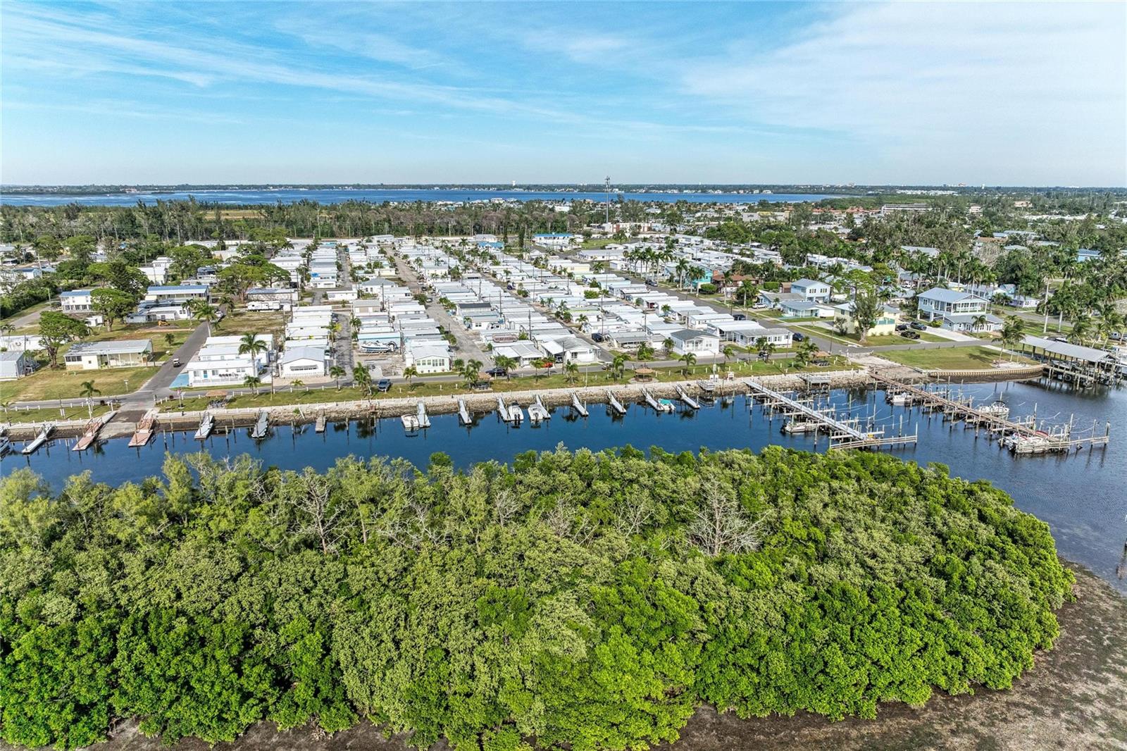 Image 41 of 49 For 10315 Cortez Road W 6-1