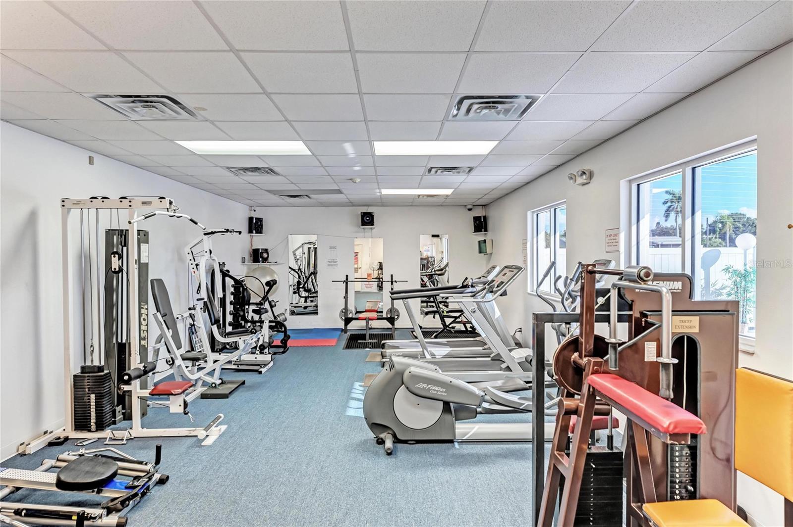 Image 45 of 49 For 10315 Cortez Road W 6-1