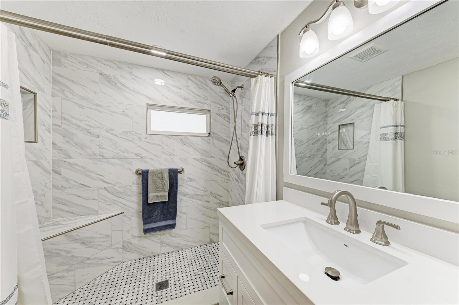 Image 5 of 49 For 10315 Cortez Road W 6-1