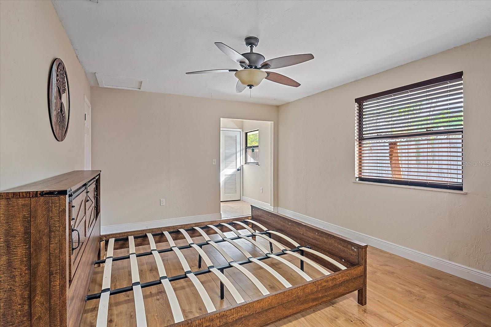 Image 11 of 29 For 2313 Loma Linda Street