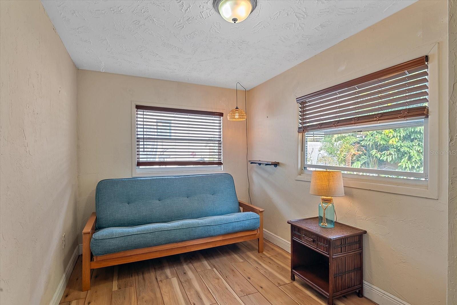 Image 19 of 29 For 2313 Loma Linda Street