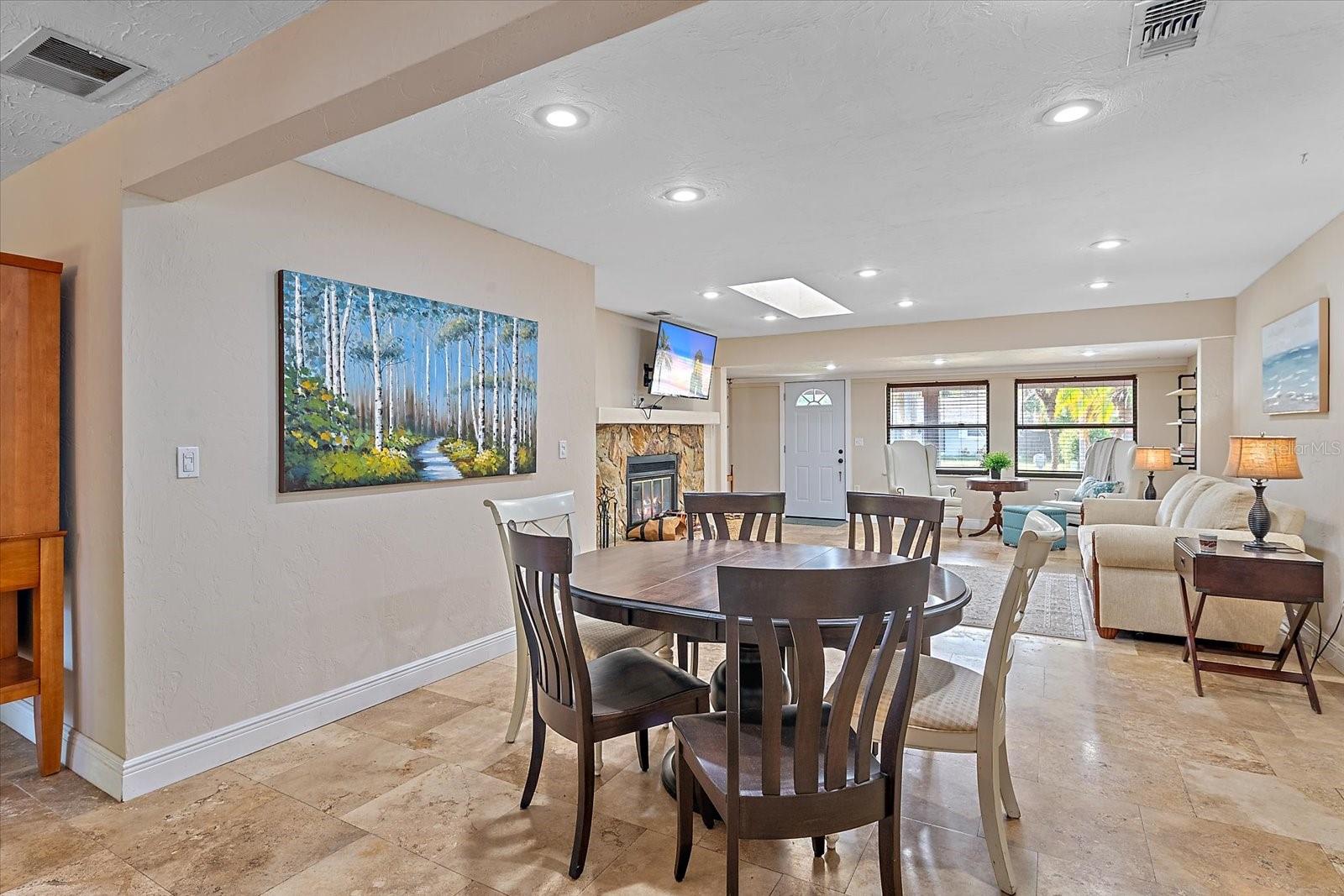 Image 6 of 29 For 2313 Loma Linda Street