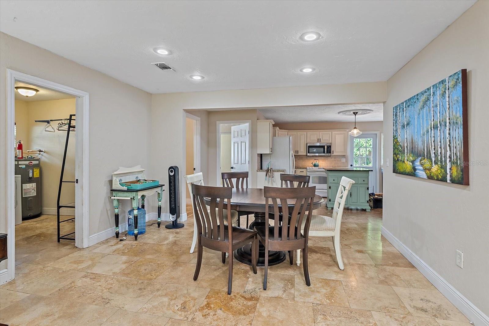 Image 7 of 29 For 2313 Loma Linda Street