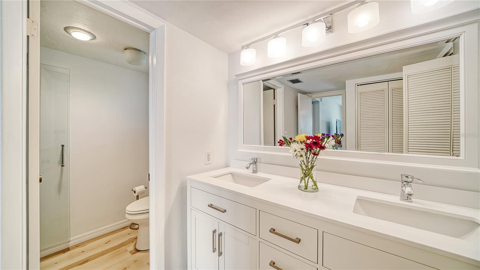 Image 18 of 68 For 4500 Gulf Of Mexico Drive 206