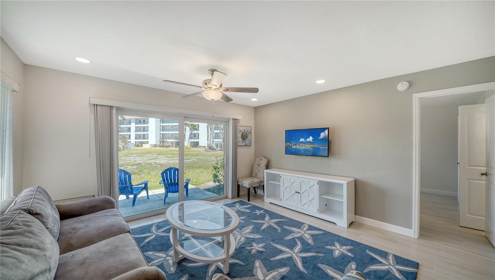 Image 15 of 75 For 4760 Gulf Of Mexico Dr. Villa 7