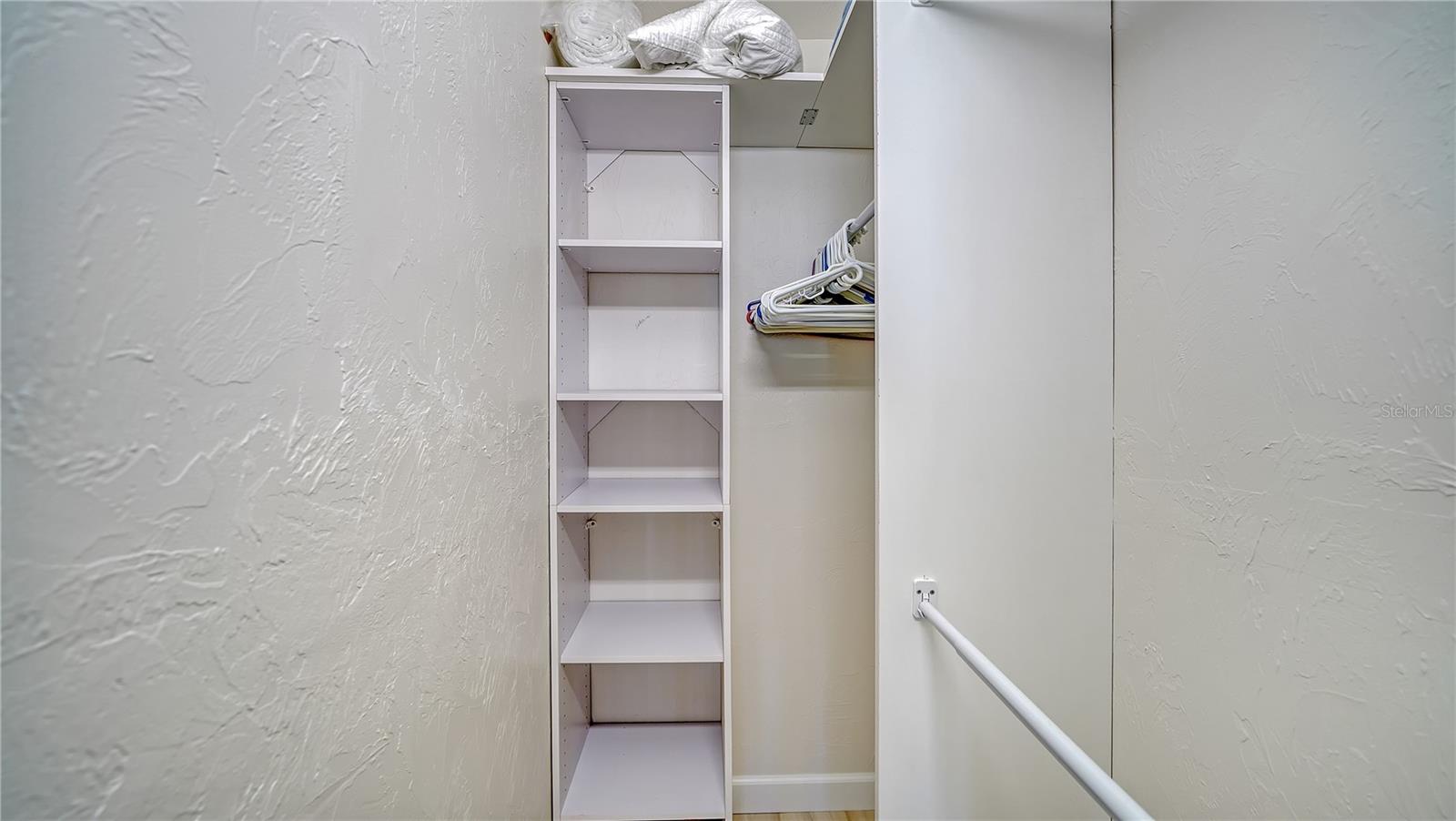 Image 18 of 75 For 4760 Gulf Of Mexico Dr. Villa 7