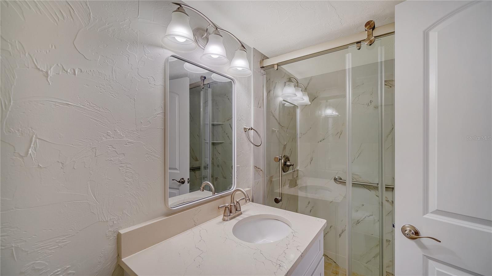 Image 25 of 75 For 4760 Gulf Of Mexico Dr. Villa 7