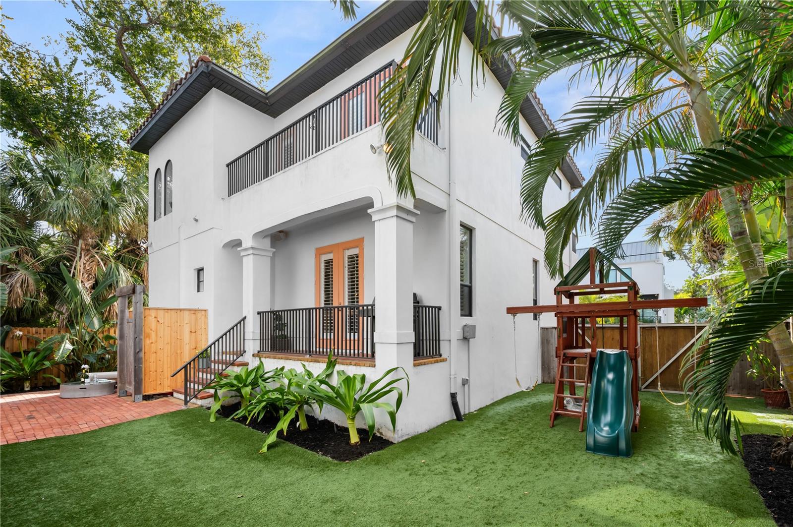 Image 17 of 31 For 1723 Oak Street