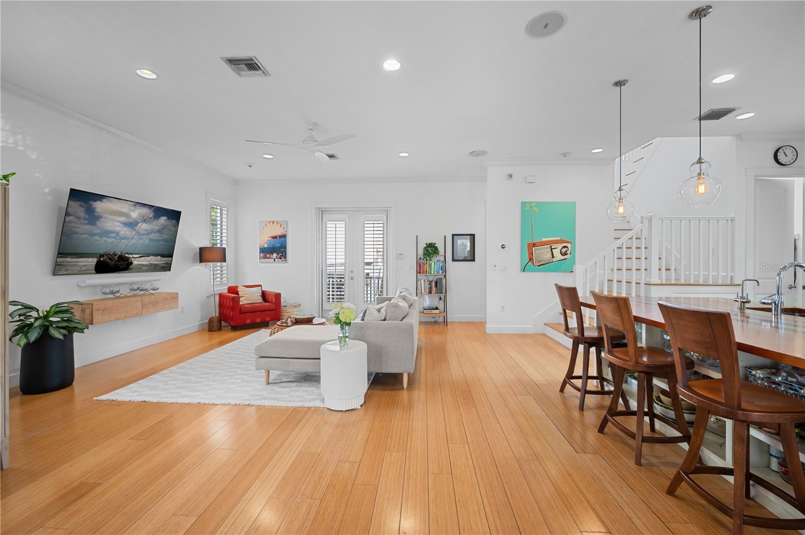 Image 2 of 31 For 1723 Oak Street