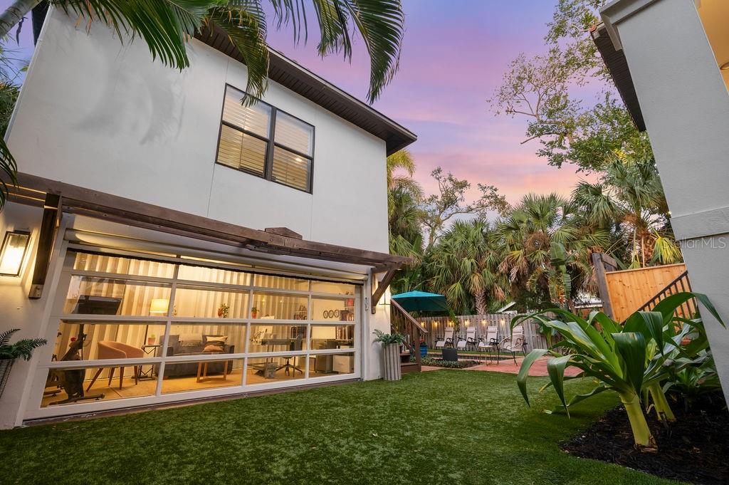 Image 24 of 31 For 1723 Oak Street