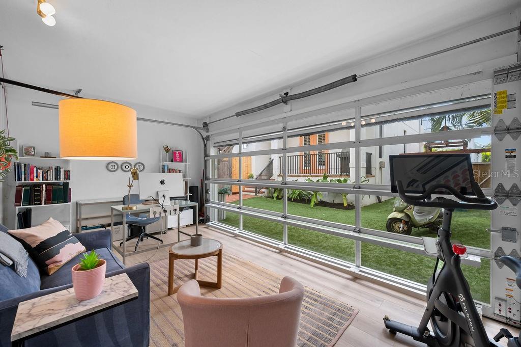 Image 25 of 31 For 1723 Oak Street