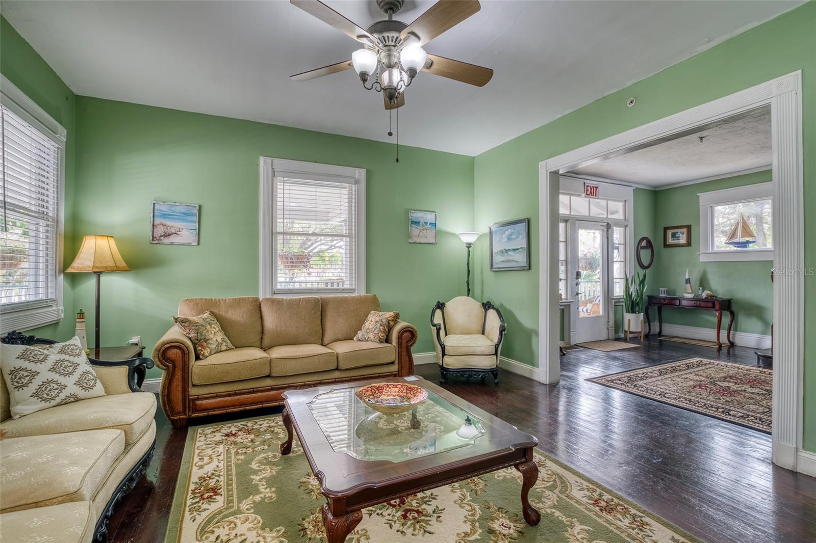 Image 12 of 91 For 304 15th Street W