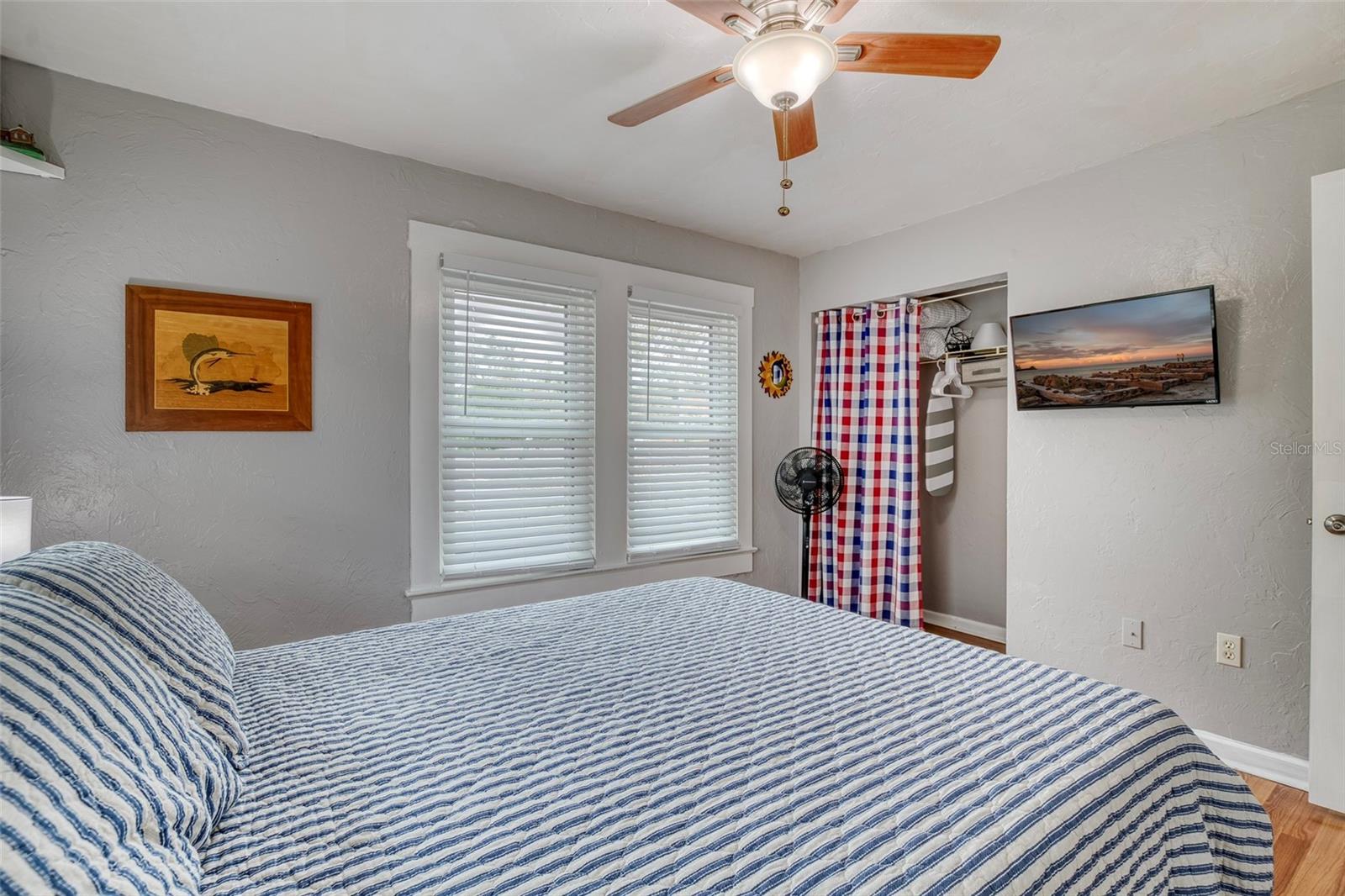 Image 28 of 91 For 304 15th Street W