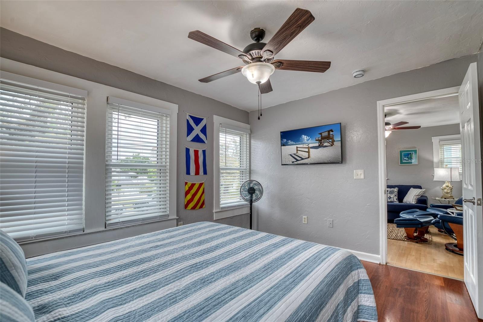 Image 33 of 91 For 304 15th Street W