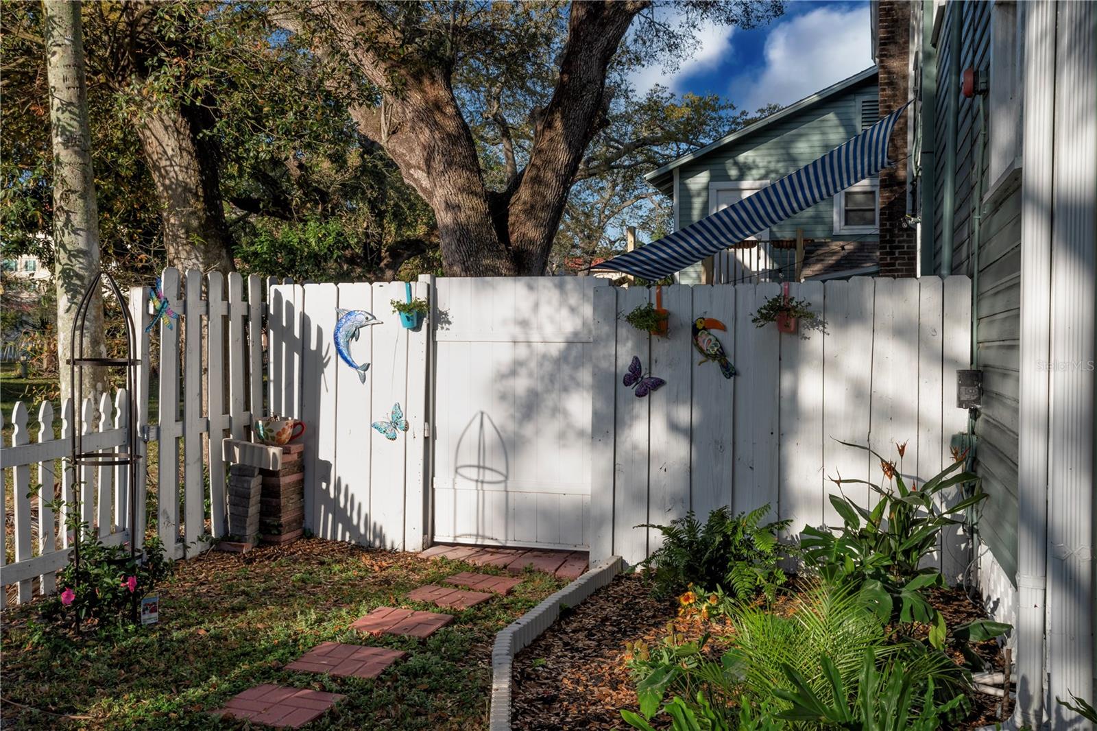 Image 76 of 91 For 304 15th Street W