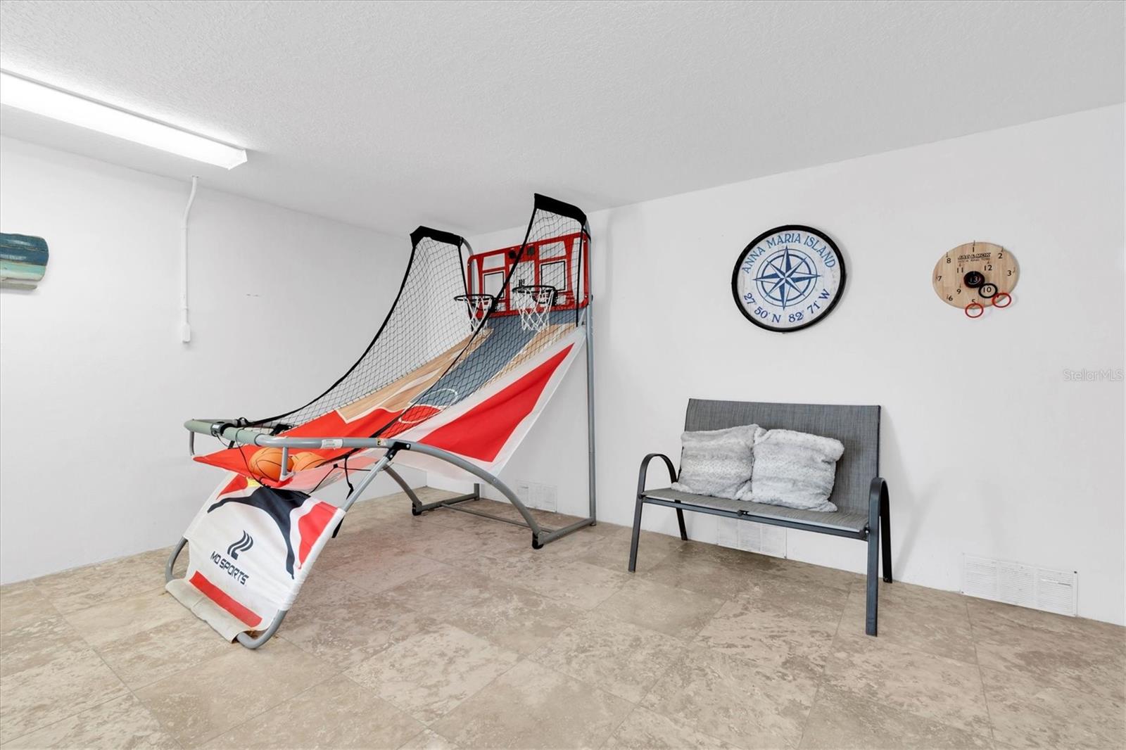 Image 37 of 71 For 4006 5th Avenue