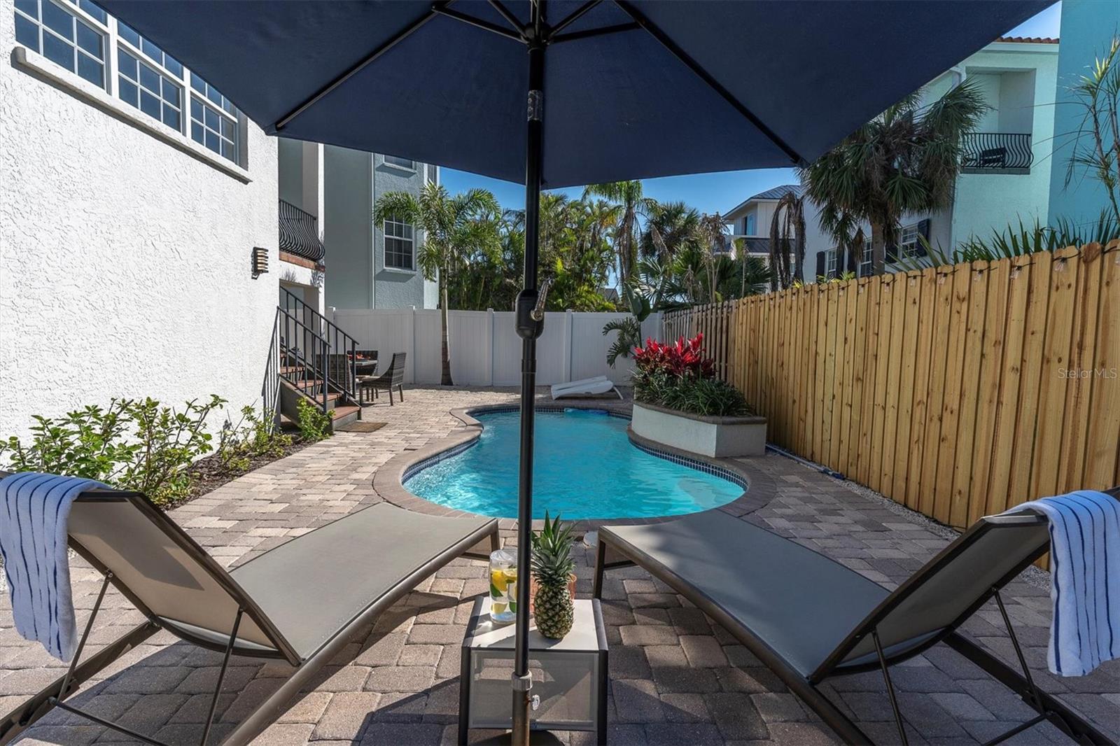 Image 43 of 71 For 4006 5th Avenue