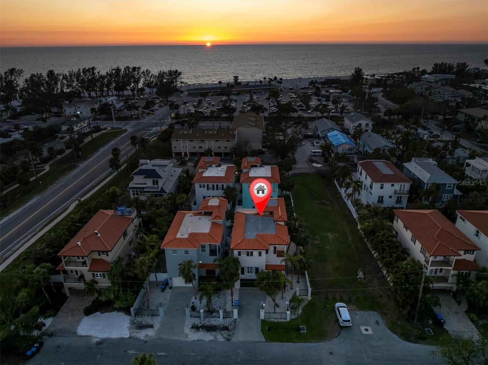 Image 56 of 71 For 4006 5th Avenue