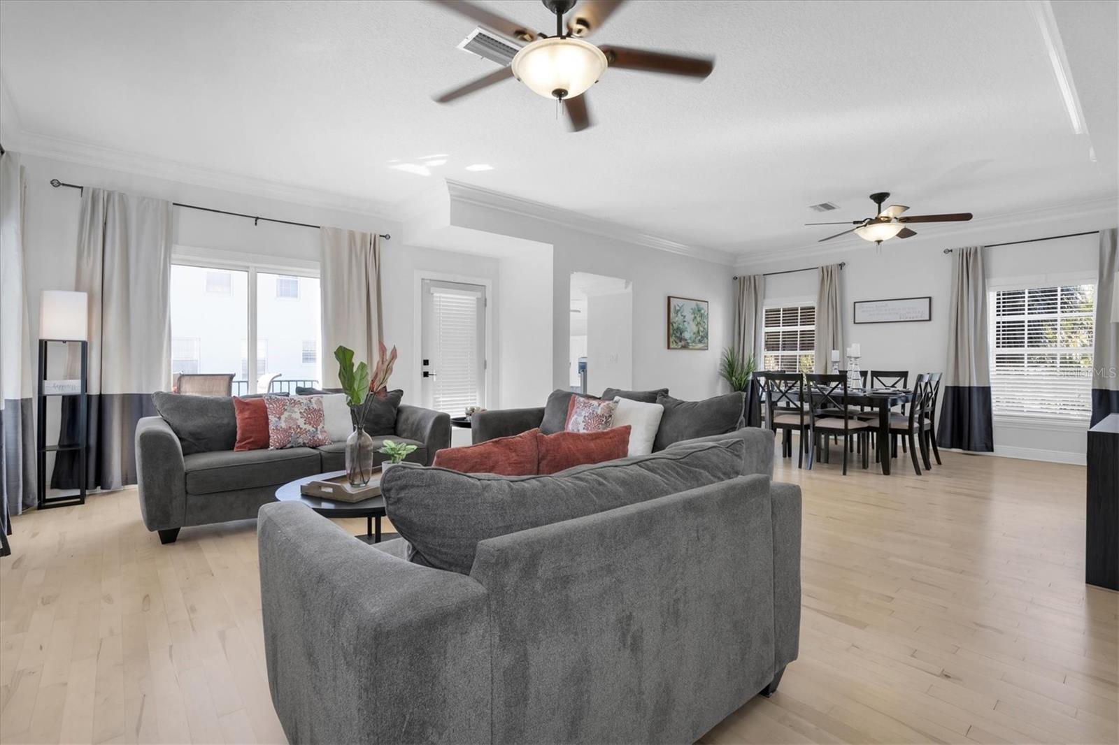 Image 8 of 71 For 4006 5th Avenue