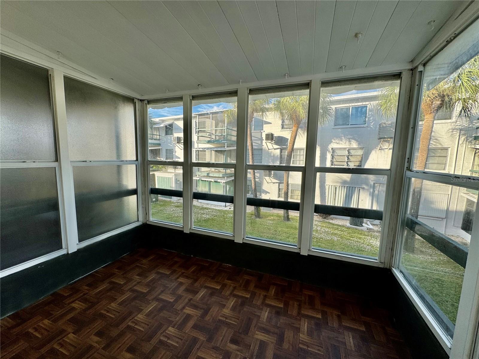 Image 3 of 15 For 1823 Flamingo Boulevard O25