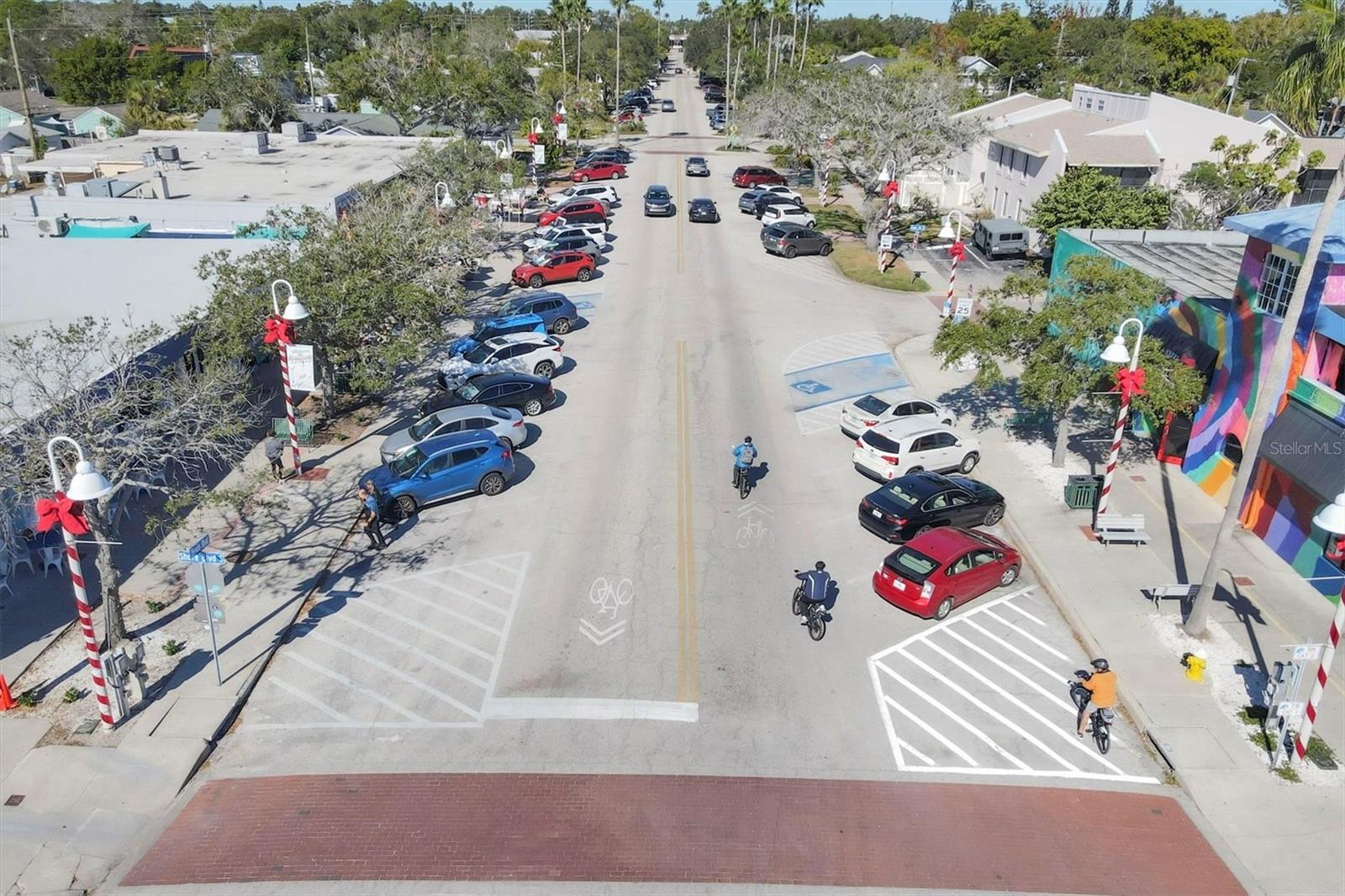 Image 38 of 56 For 4737 Del Rio Way S