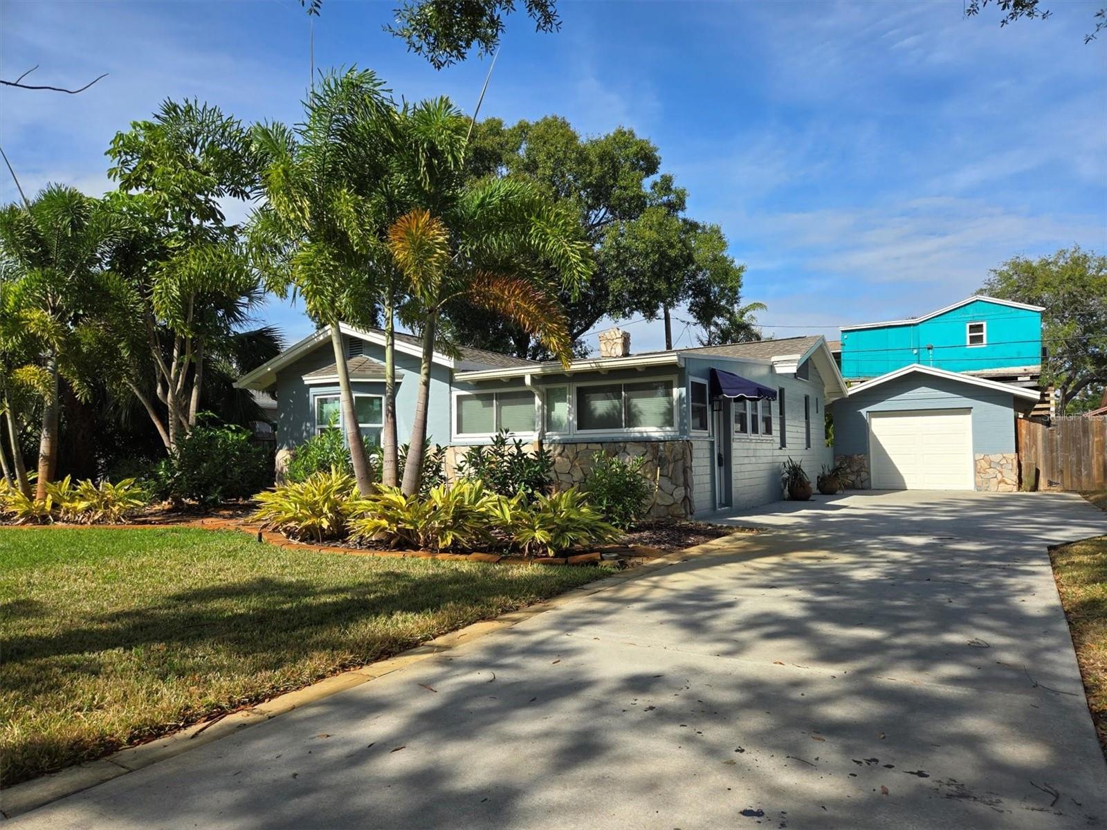 Image 52 of 56 For 4737 Del Rio Way S