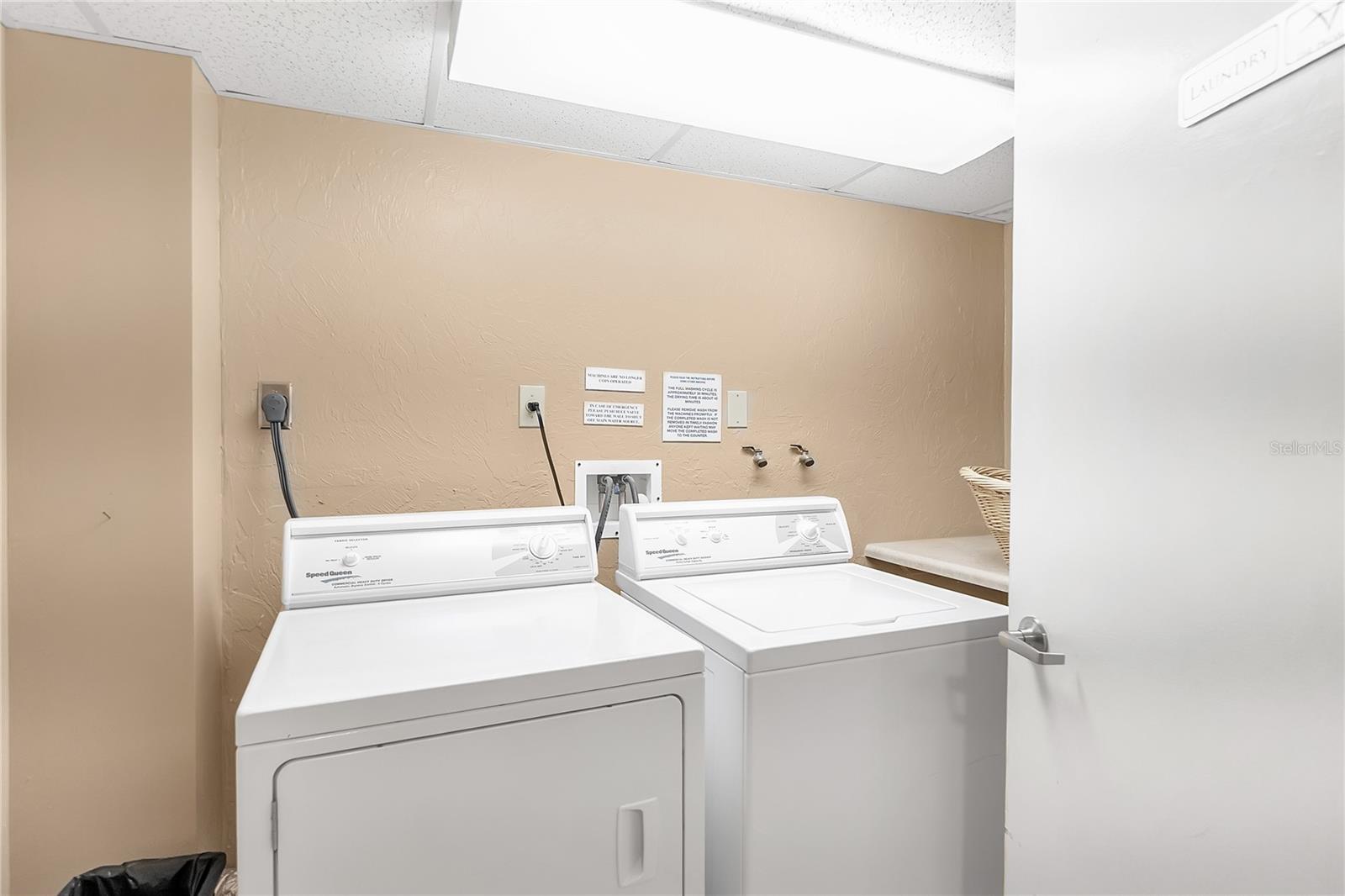 Image 41 of 66 For 1000 Longboat Club Road 204