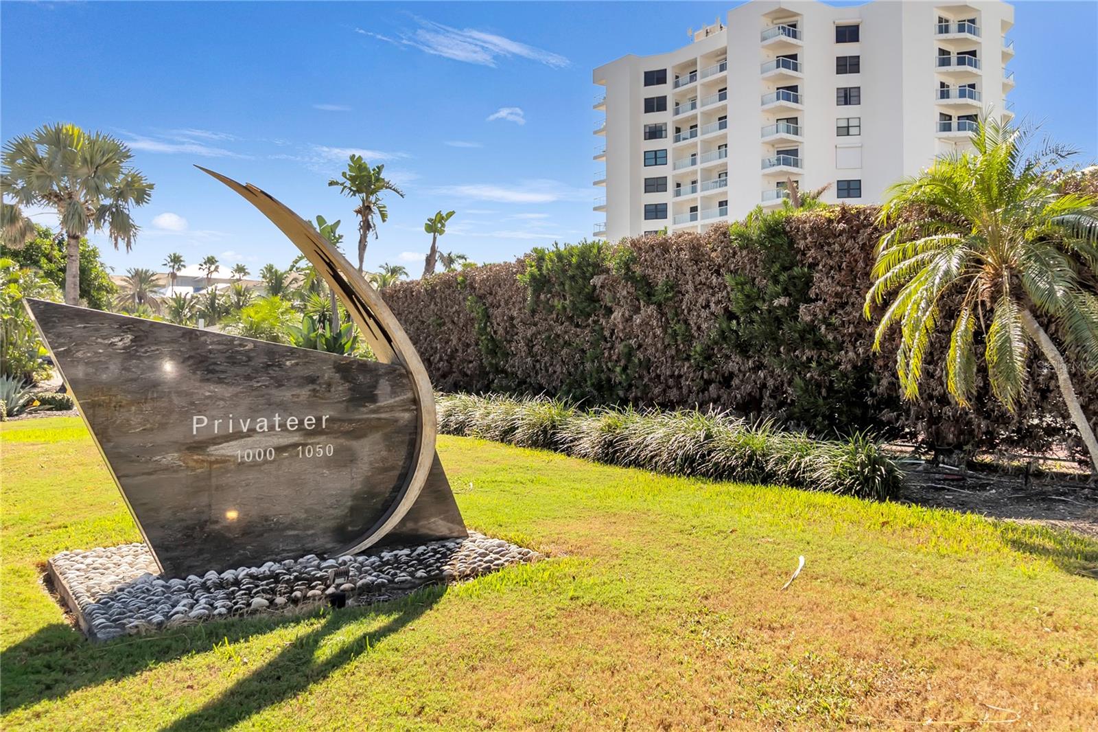 Image 42 of 66 For 1000 Longboat Club Road 204