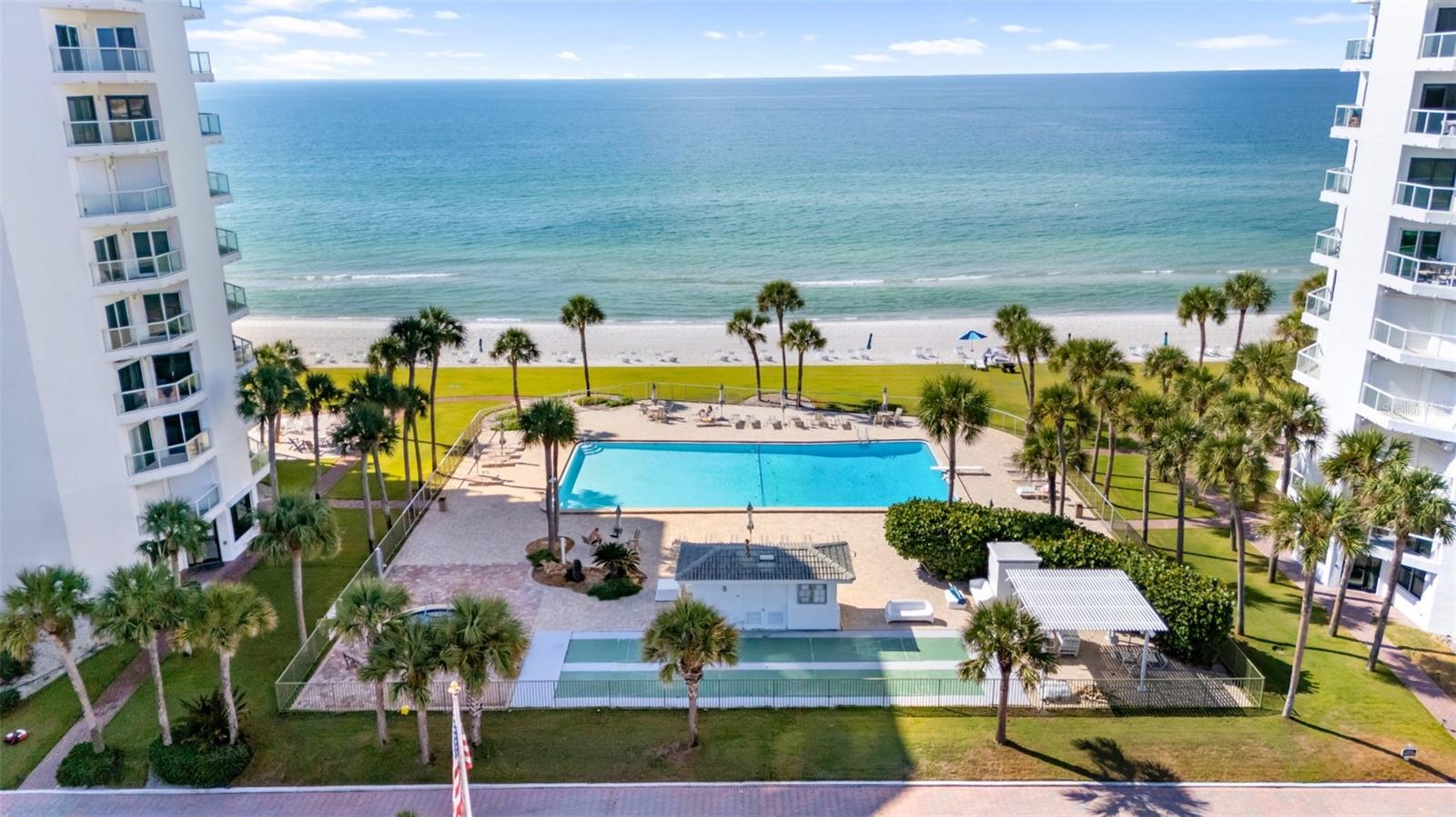 Image 6 of 66 For 1000 Longboat Club Road 204