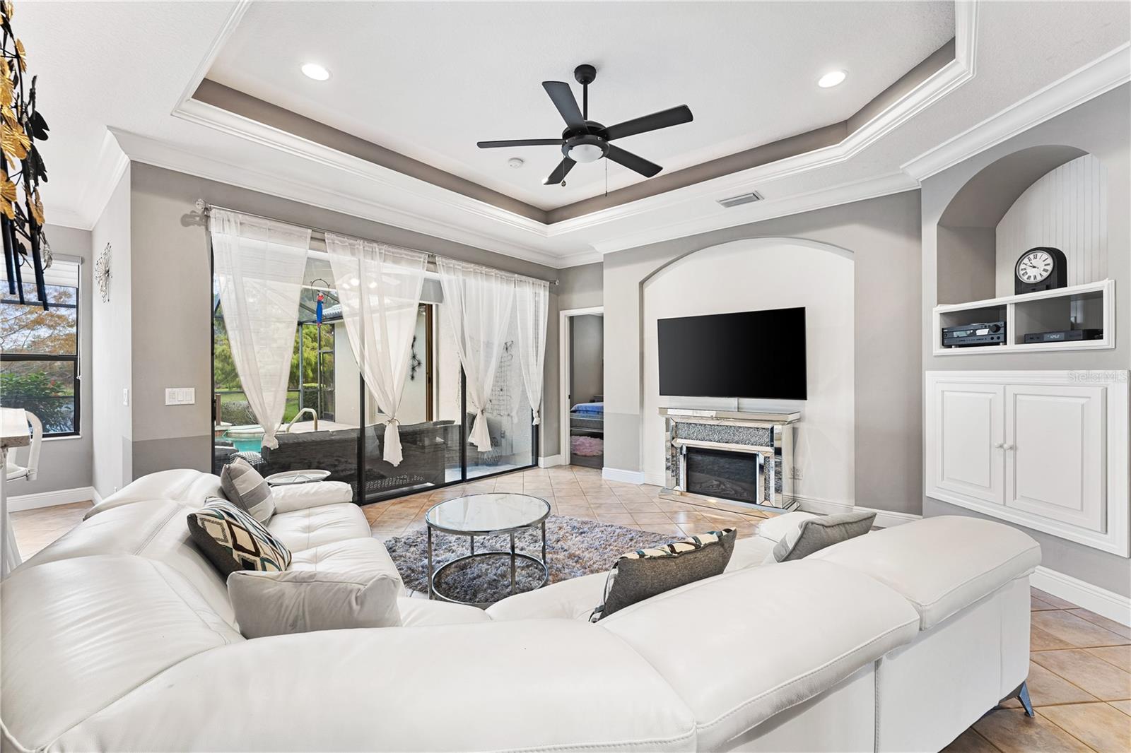 Image 10 of 44 For 1308 Thornapple Drive