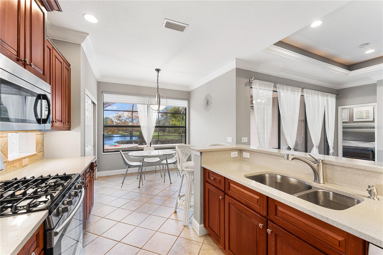 Image 17 of 44 For 1308 Thornapple Drive