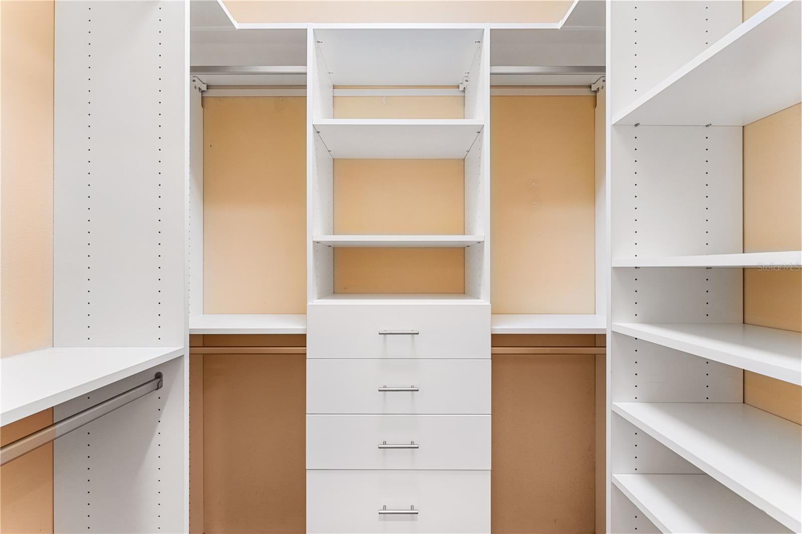 Image 25 of 44 For 1308 Thornapple Drive