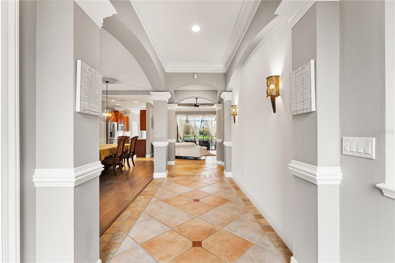 Image 4 of 44 For 1308 Thornapple Drive