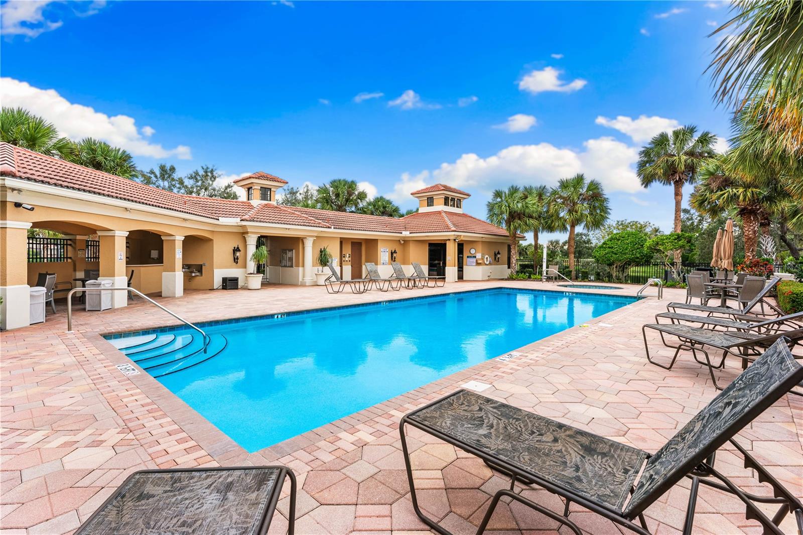 Image 40 of 44 For 1308 Thornapple Drive