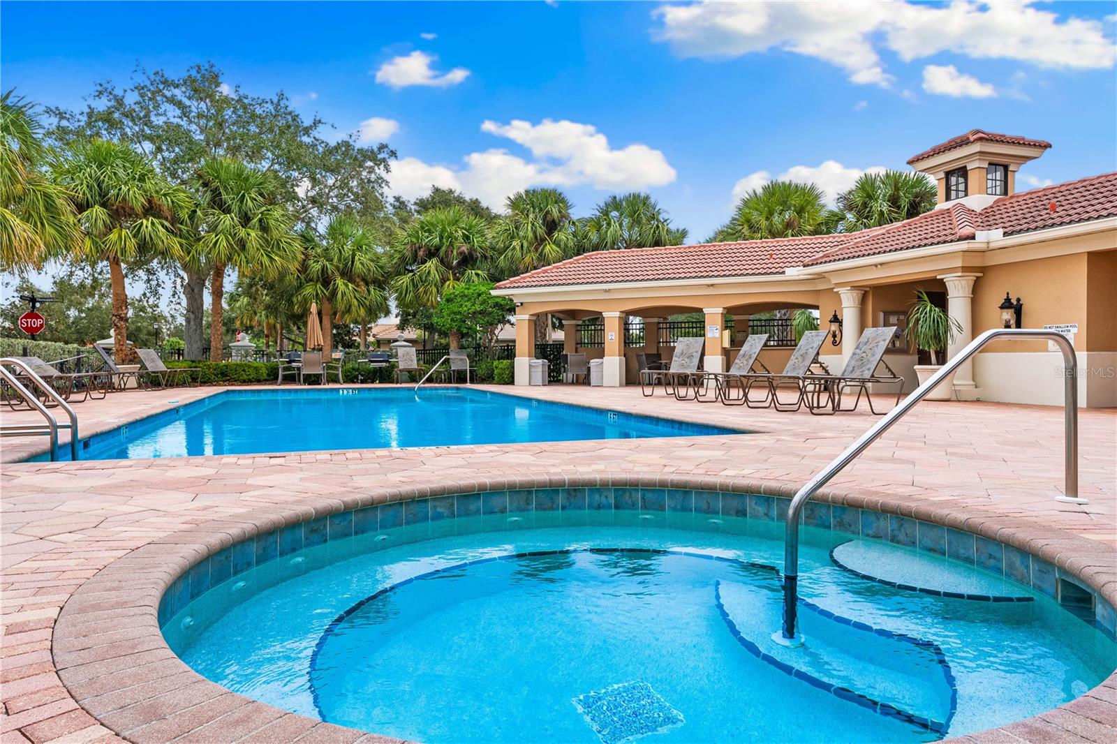 Image 41 of 44 For 1308 Thornapple Drive