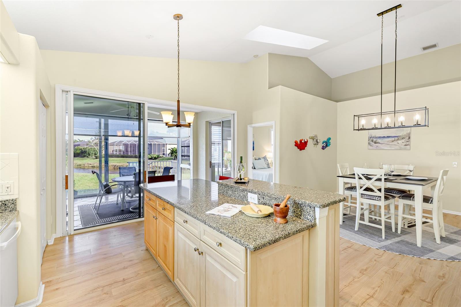 Image 16 of 77 For 11371 Perico Isle Circle