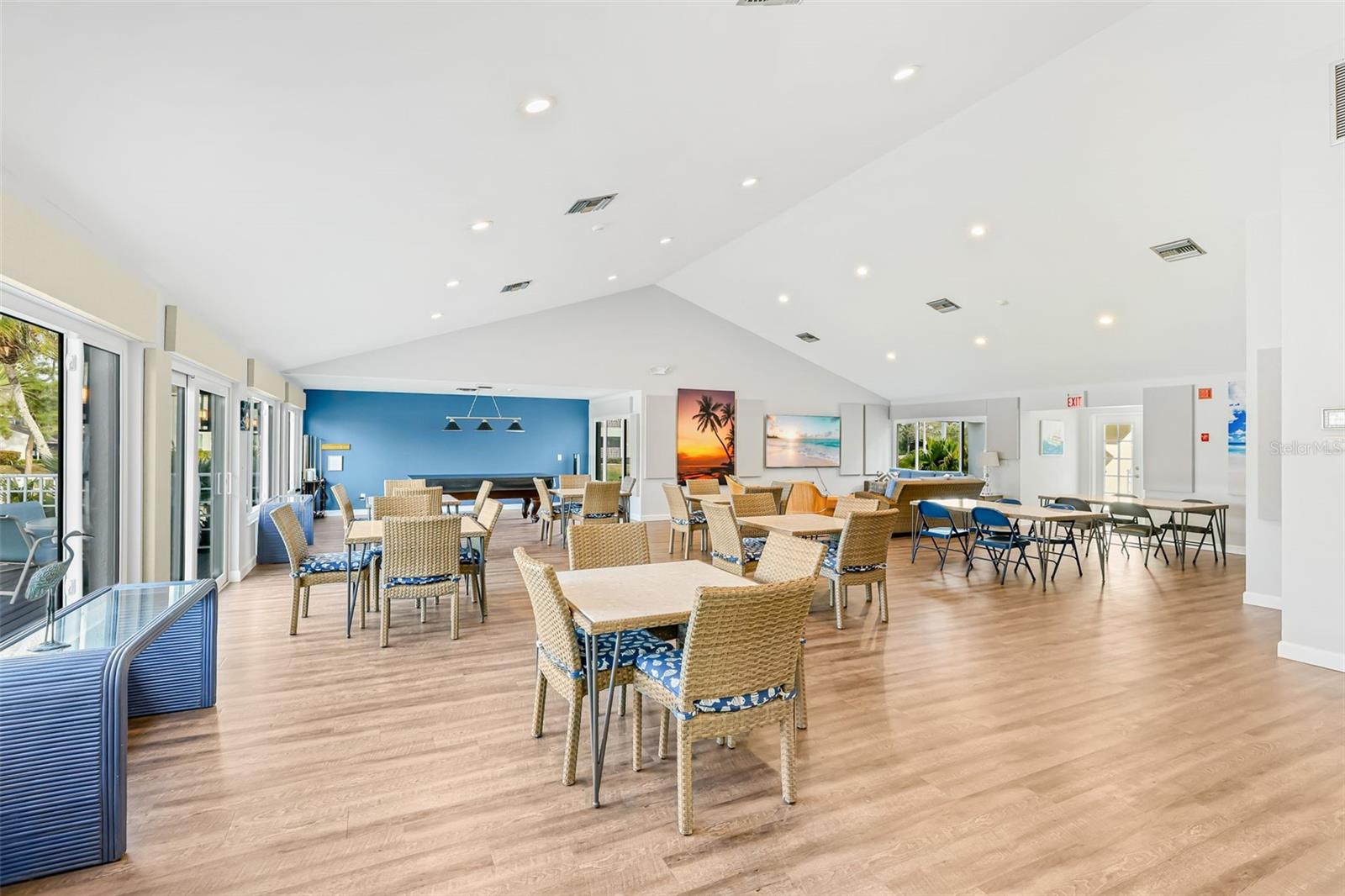 Image 64 of 77 For 11371 Perico Isle Circle