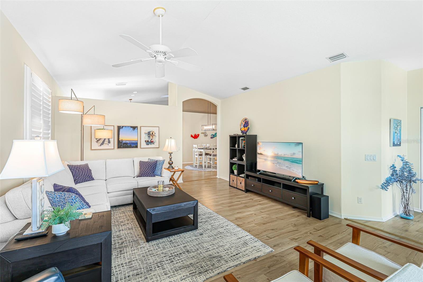 Image 8 of 77 For 11371 Perico Isle Circle