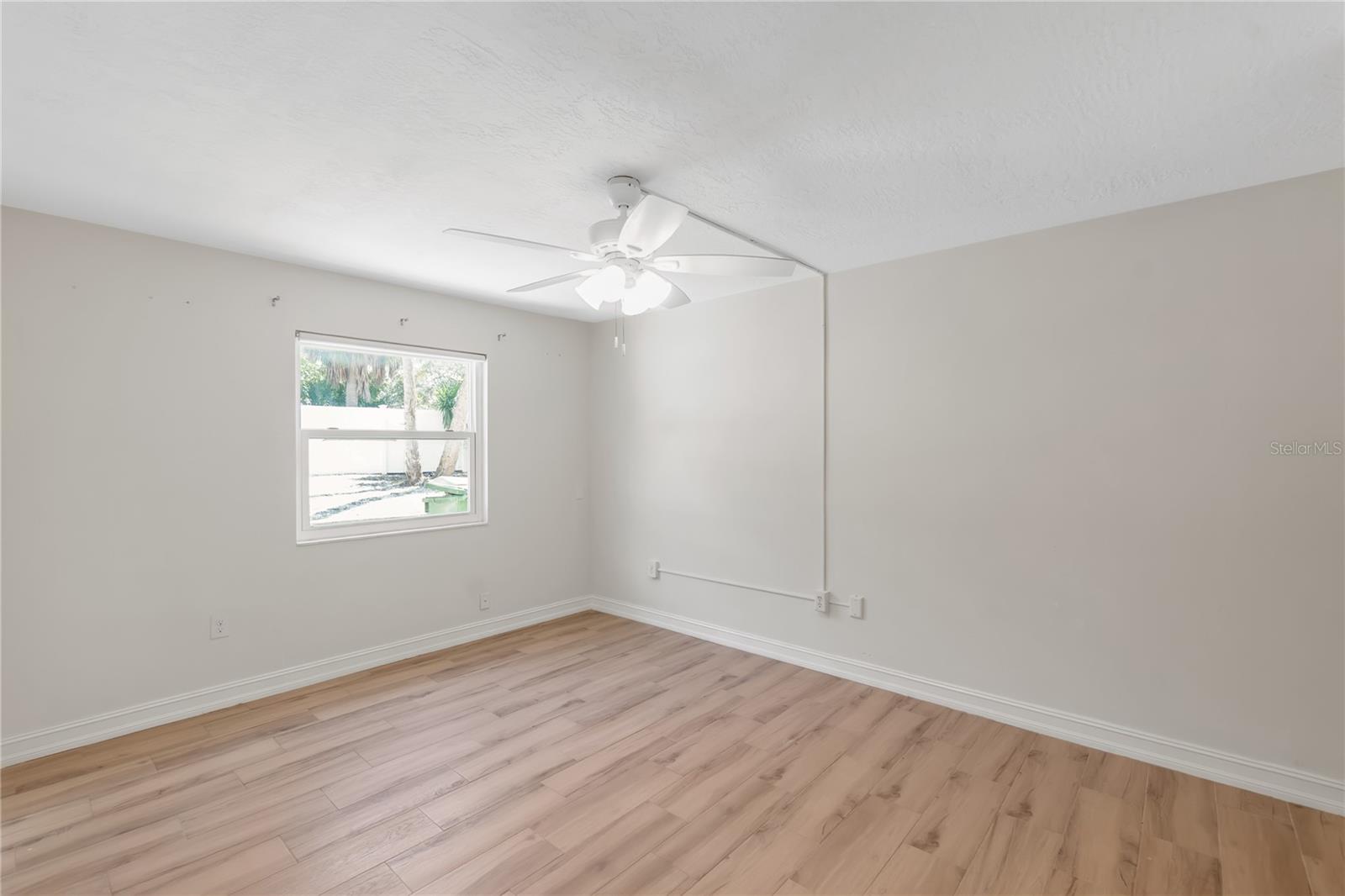 Image 12 of 79 For 3835 Almeria Court C1